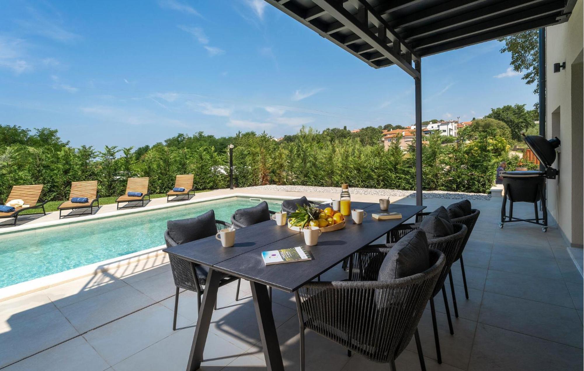 Gorgeous In With Kitchen Poreč