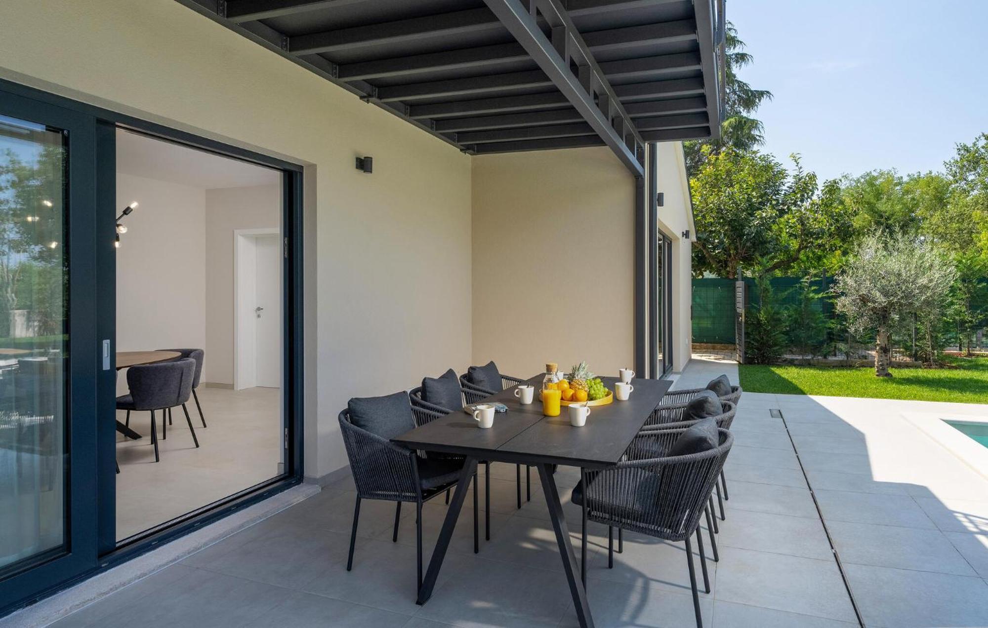 Ferienhaus Gorgeous In With Kitchen